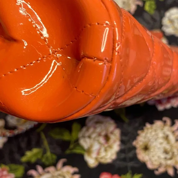 CHANEL Classic Chain Flap Quilted Patent Leather Exc cond - Picture 8 of 14